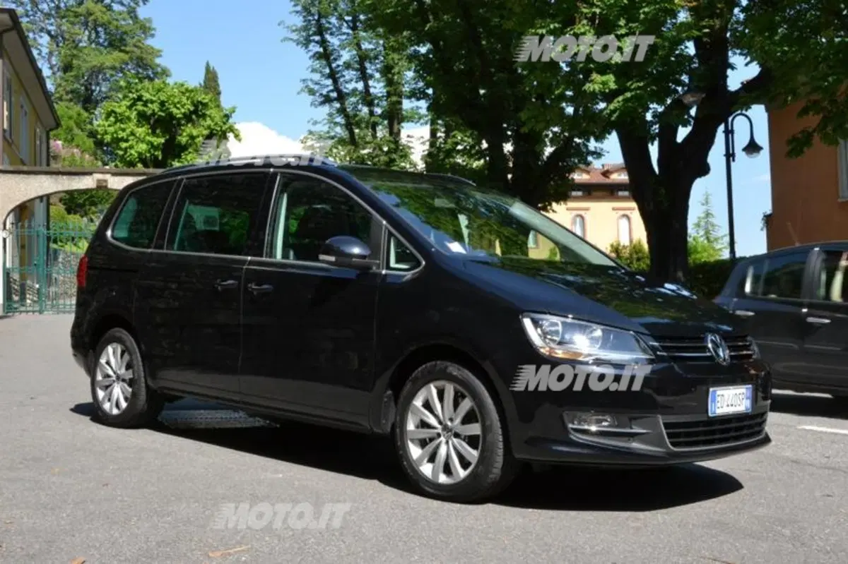 Volkswagen Sharan (9)