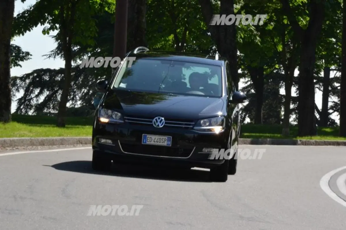 Volkswagen Sharan (13)