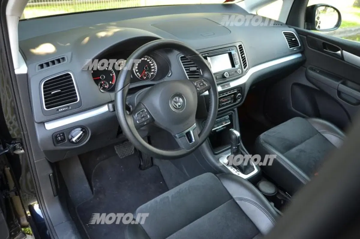 Volkswagen Sharan (16)