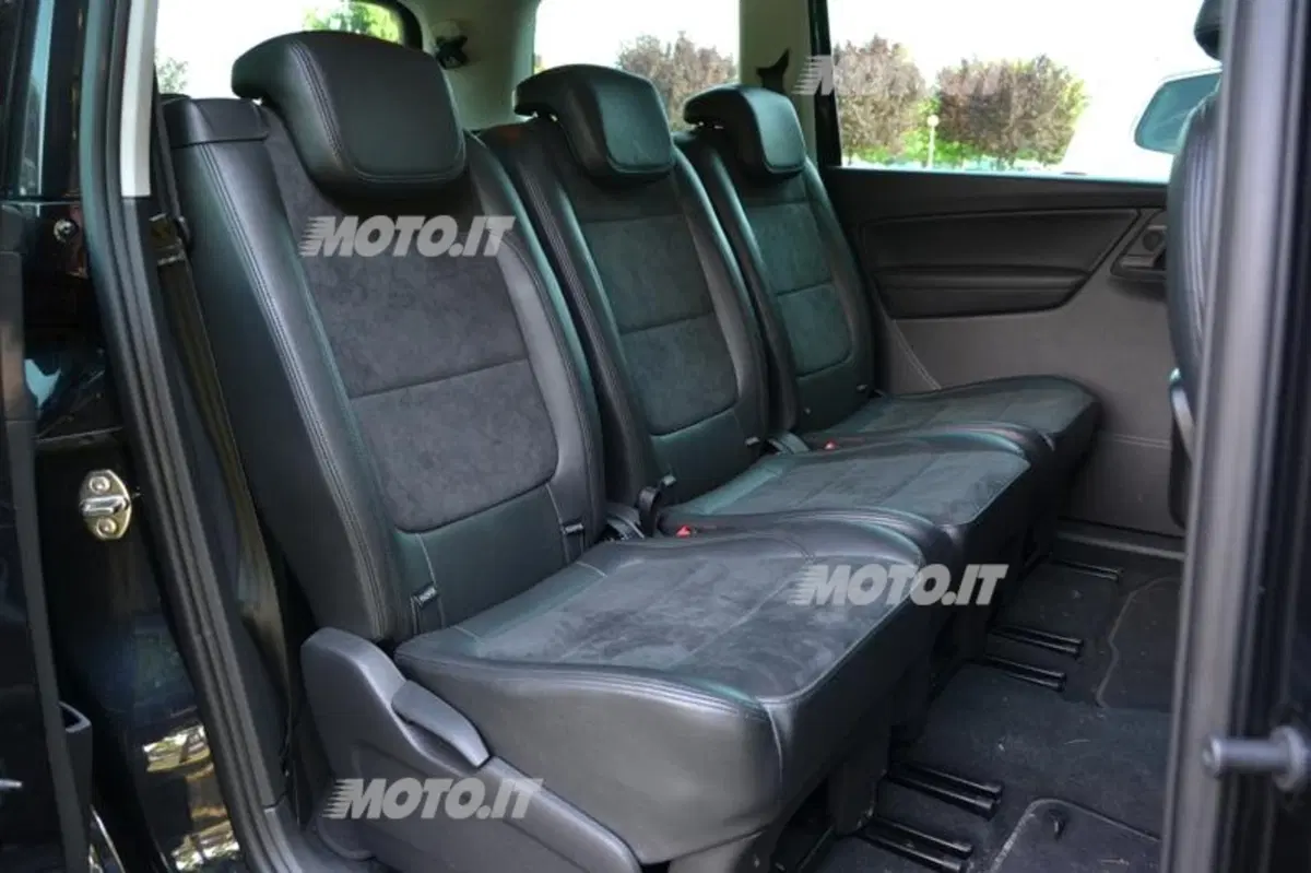 Volkswagen Sharan (19)