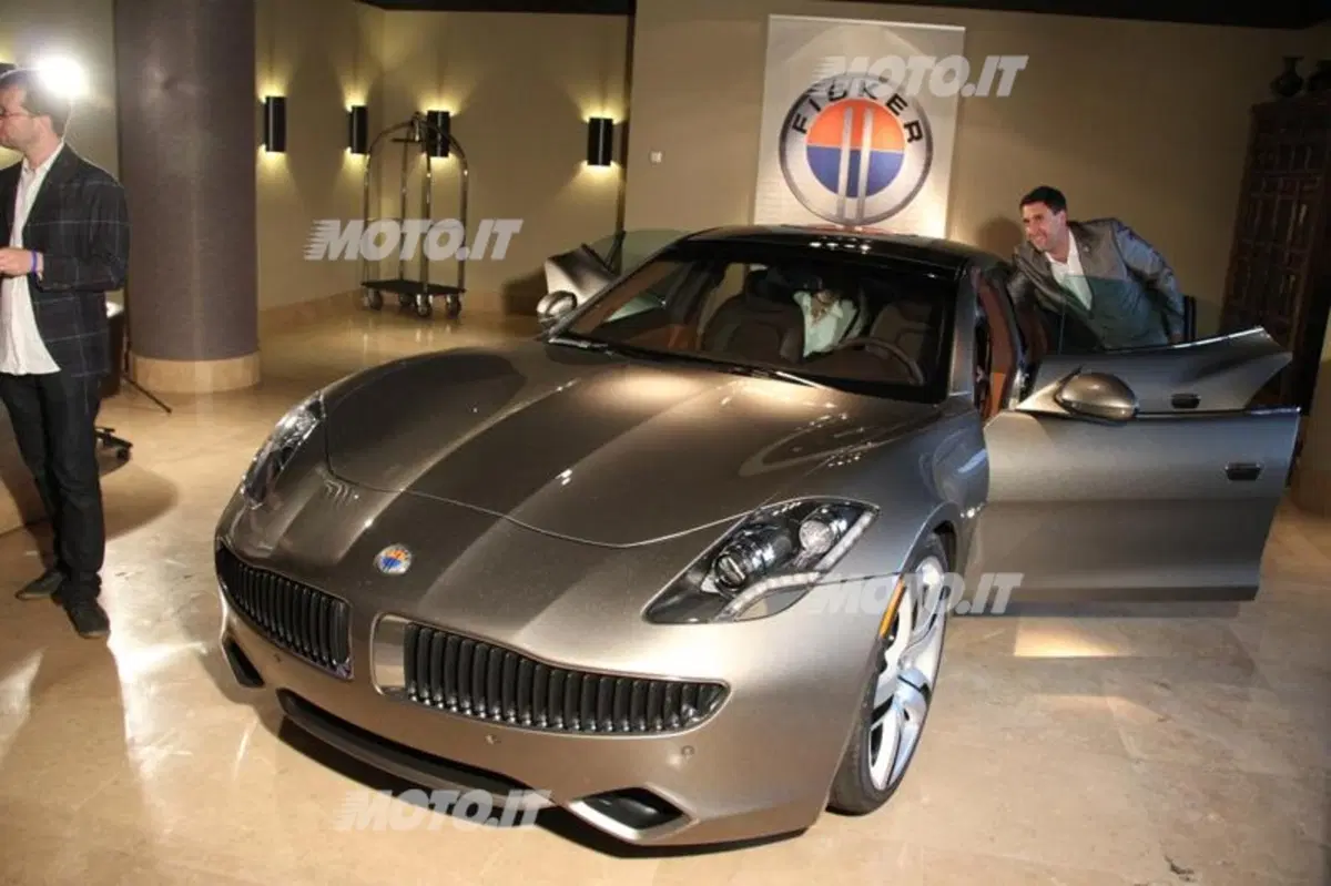 Fisker Karma incontra i clienti a Milano