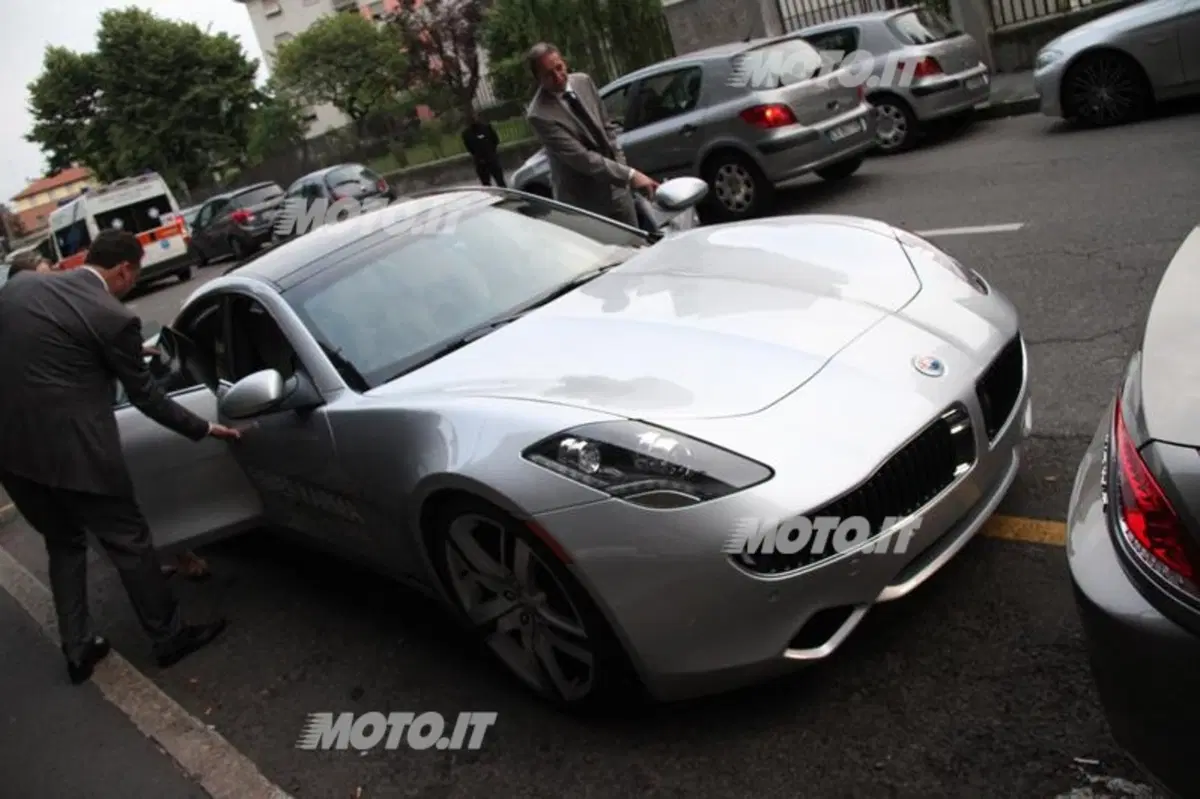 Fisker Karma incontra i clienti a Milano (10)