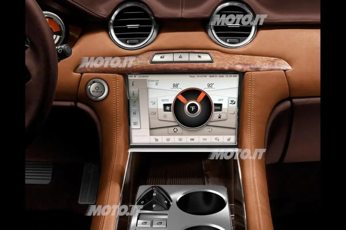 Fisker Karma incontra i clienti a Milano (34)
