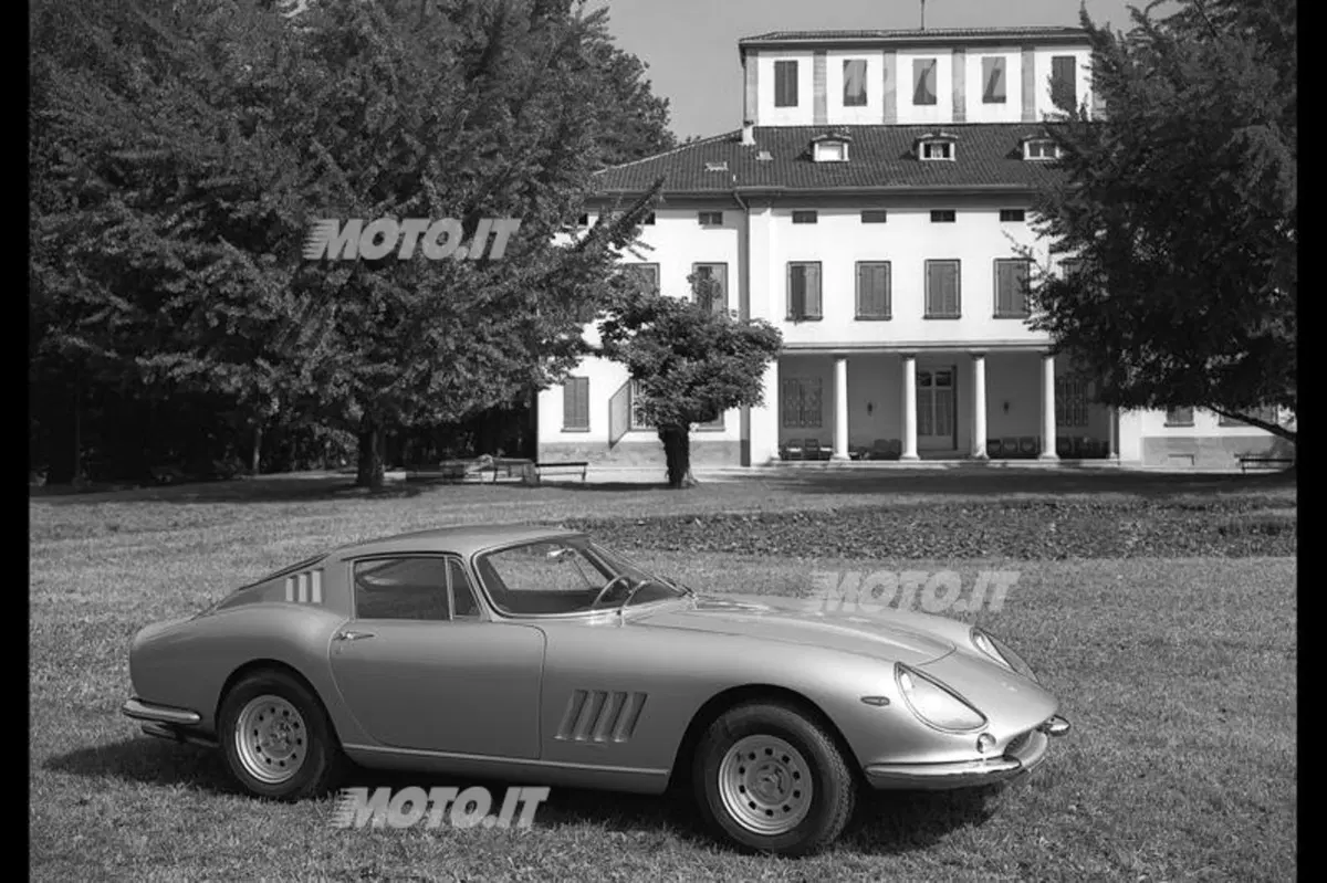 Ferrari: a Maranello per un restauro la 275 GTB4 di McQueen (2)