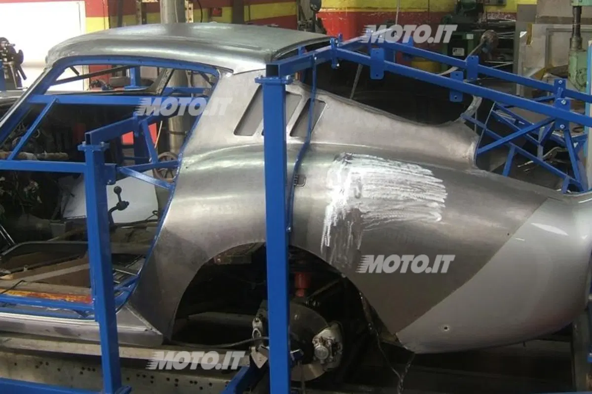 Ferrari: a Maranello per un restauro la 275 GTB4 di McQueen (3)