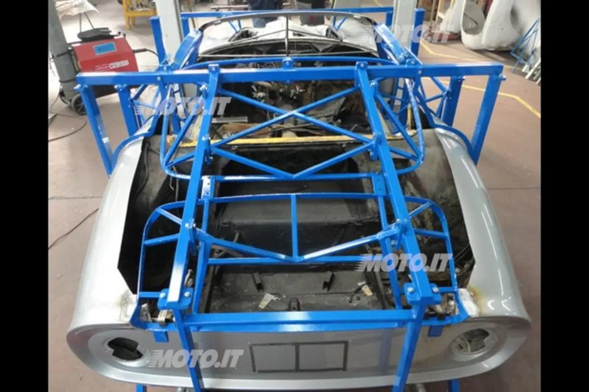 Ferrari: a Maranello per un restauro la 275 GTB4 di McQueen (4)