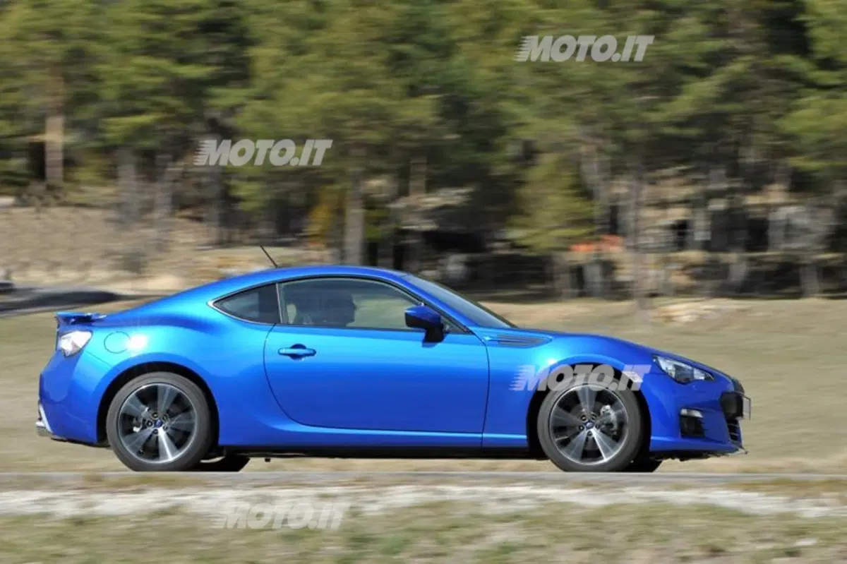 Subaru BRZ (2)
