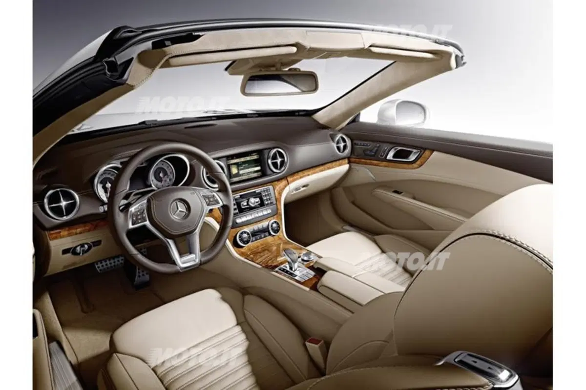 Mercedes-Benz SL (27)