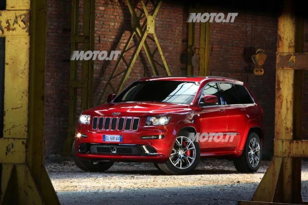 Jeep Grand Cherokee SRT (13)