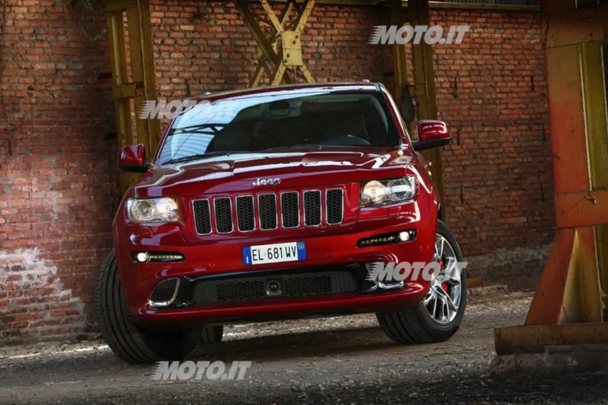 Jeep Grand Cherokee SRT (16)