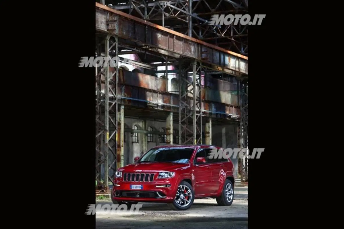 Jeep Grand Cherokee SRT (17)