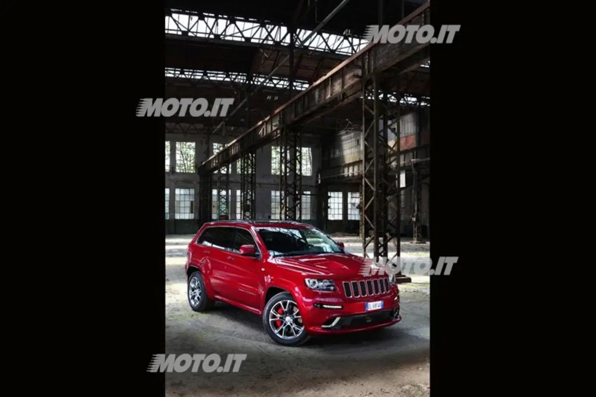 Jeep Grand Cherokee SRT (18)