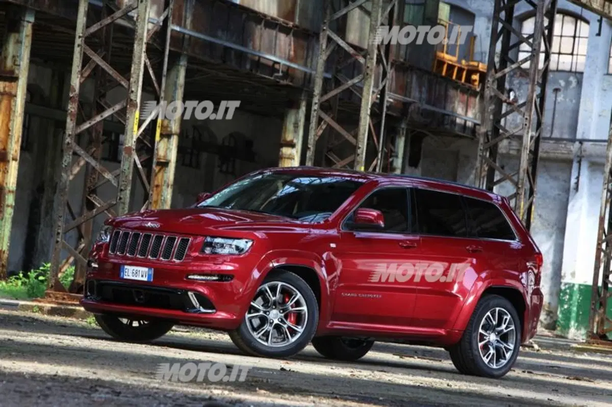 Jeep Grand Cherokee SRT (33)