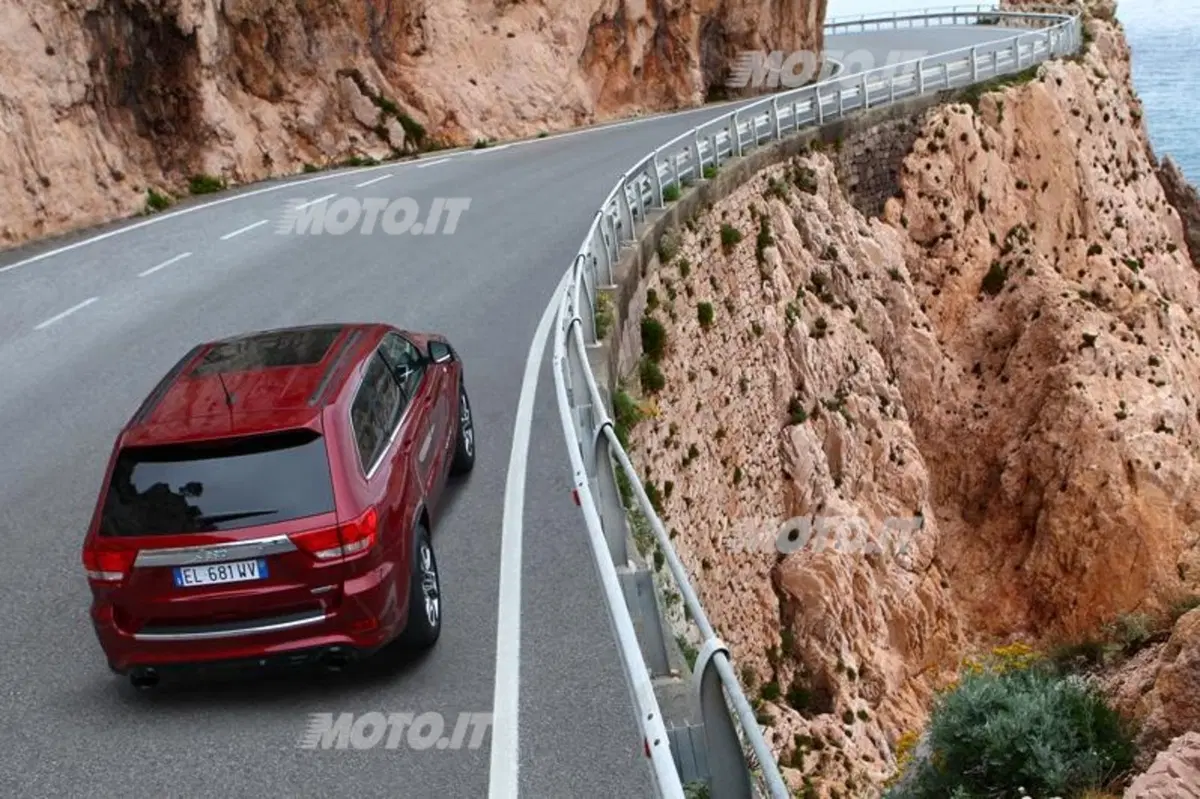 Jeep Grand Cherokee SRT (43)