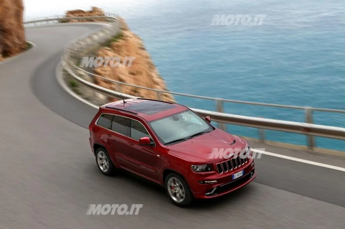 Jeep Grand Cherokee SRT (45)