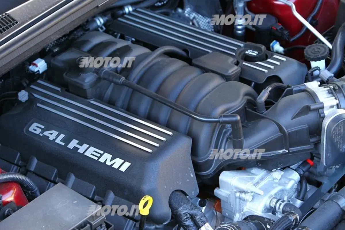 Jeep Grand Cherokee SRT (64)