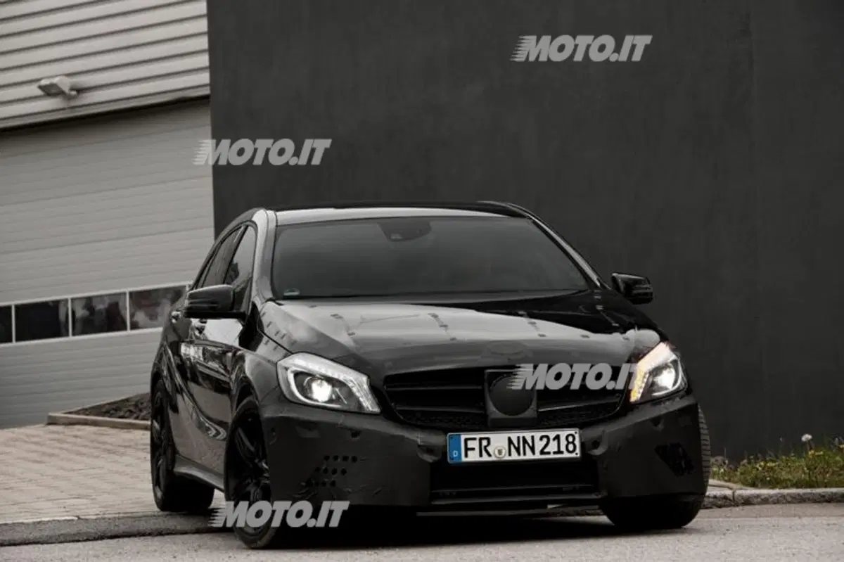Mercedes-Benz Classe A 45 AMG: prime informazioni ufficiali (2)