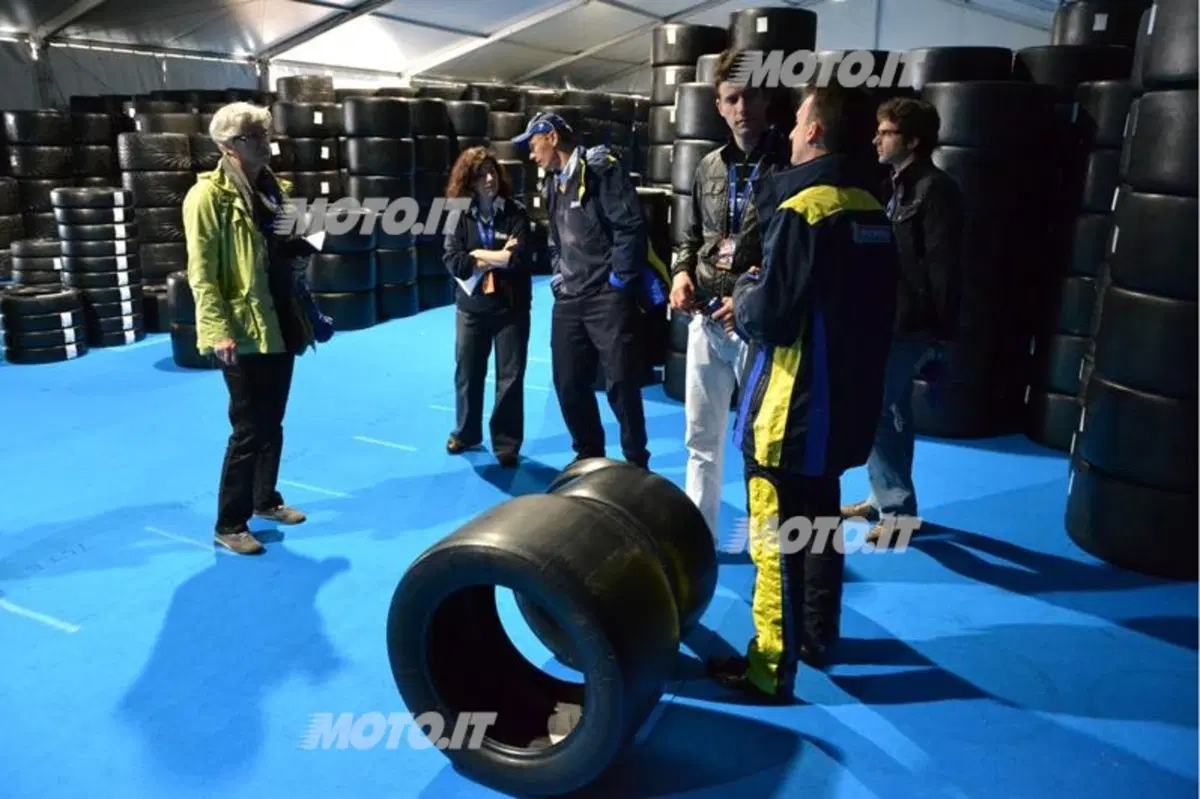 Nissan Deltawing: una sfida anche per Michelin (11)