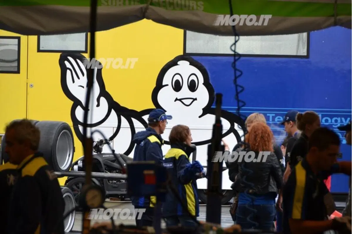 Nissan Deltawing: una sfida anche per Michelin (14)