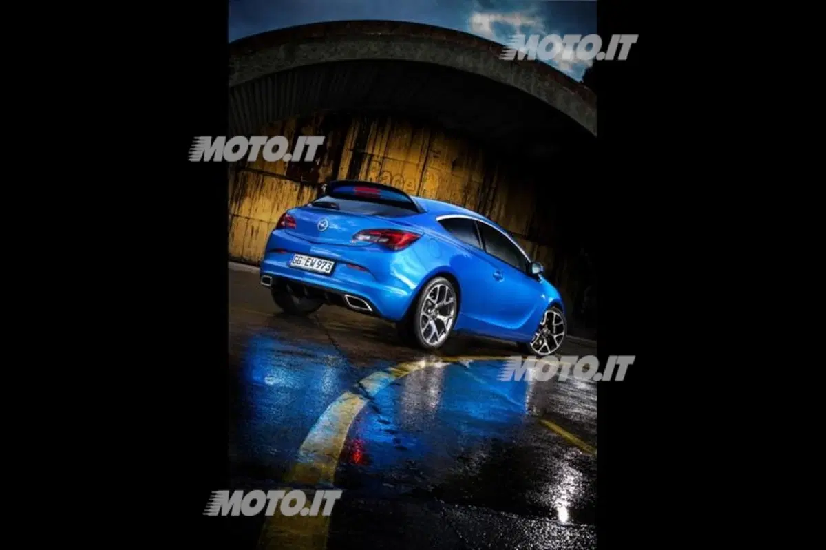 Opel Astra: lieve restyling e nuovi propulsori (17)