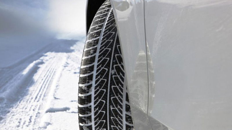 Catene e gomme invernali: oggi scatta l&#039;obbligo