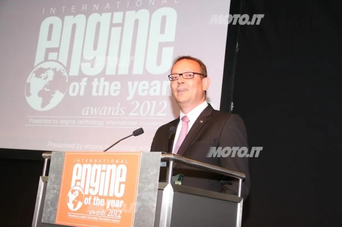Ampera e Volt premiate col “Green Engine of the Year Award” (2)