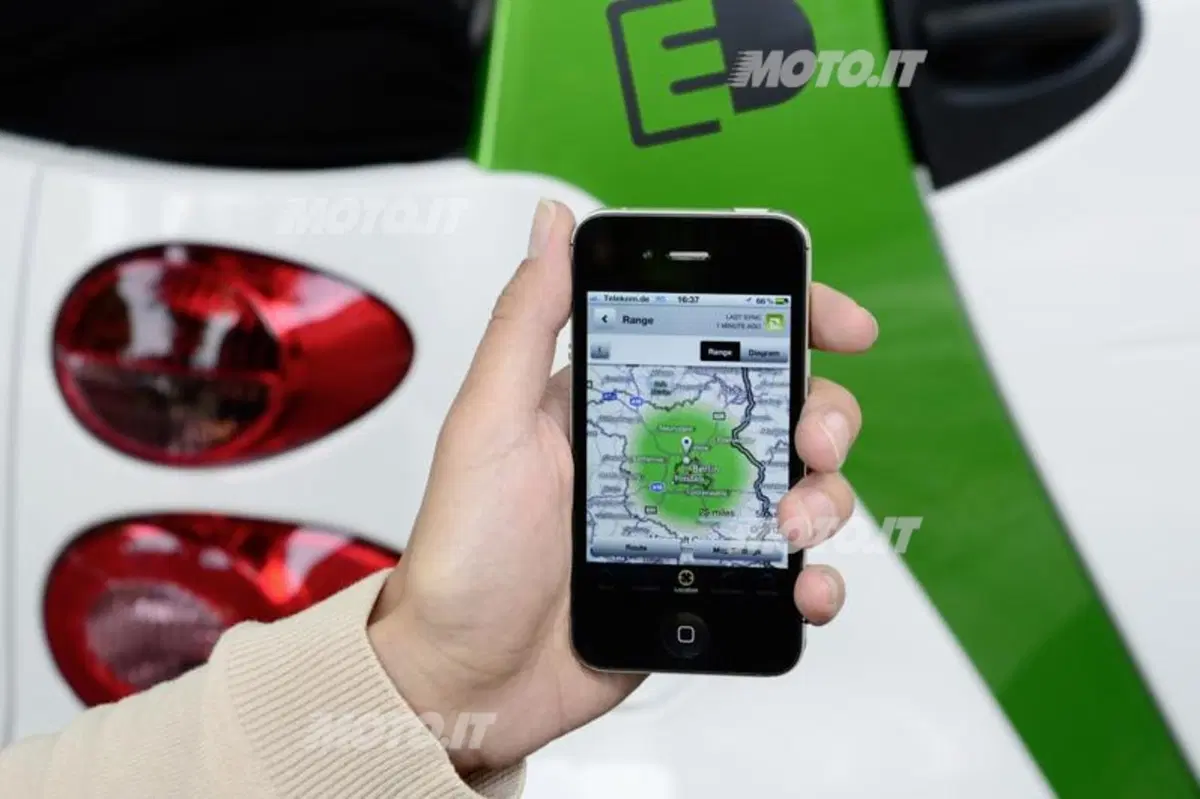smart fortwo electric drive: nuove foto e informazioni ufficiali (21)
