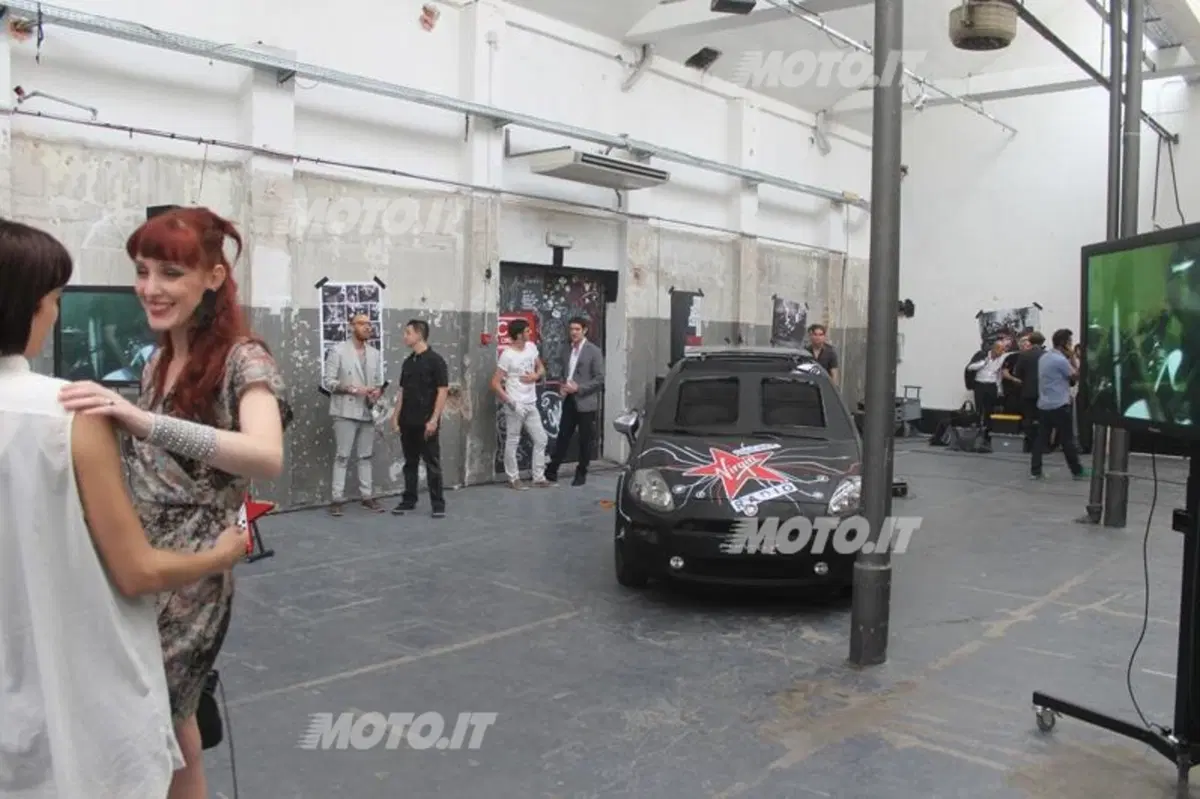 Fiat Punto Virgin Radio (2)