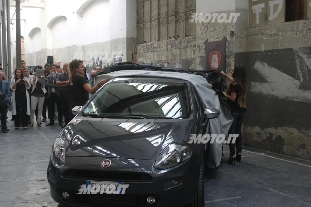 Fiat Punto Virgin Radio (8)