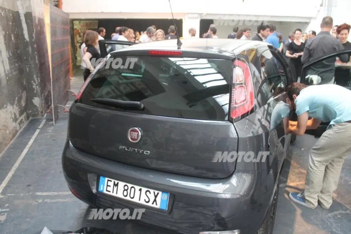 Fiat Punto Virgin Radio (14)
