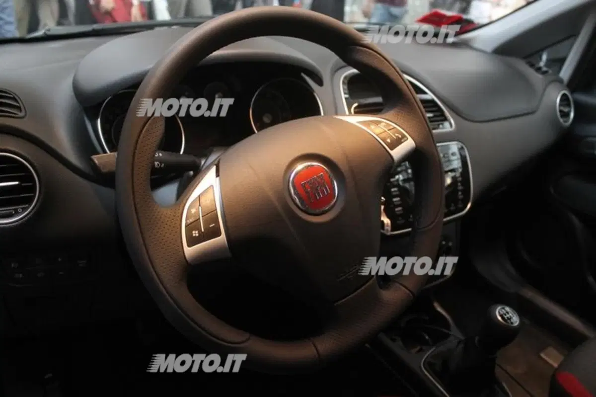 Fiat Punto Virgin Radio (19)