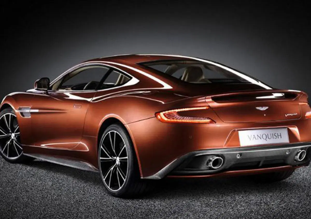 Il Pirelli PZero scelto per l'Aston Martin 310 Vanquish