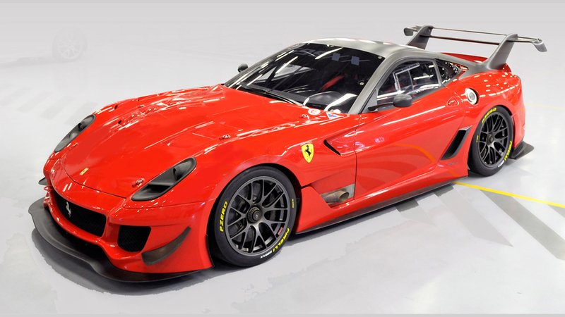 Ferrari: raccolti oltre 1,8 milioni di euro con l&#039;asta per i terremotati