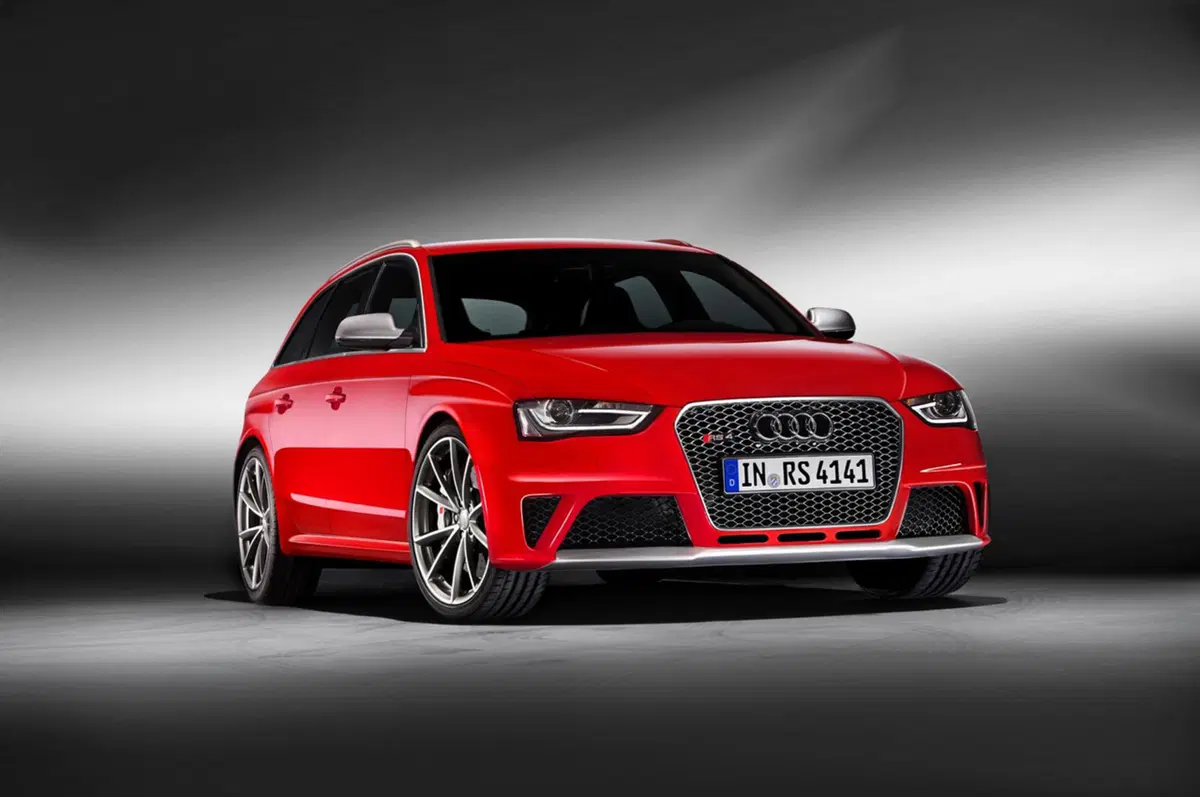 Audi RS4 Avant: listino prezzi
