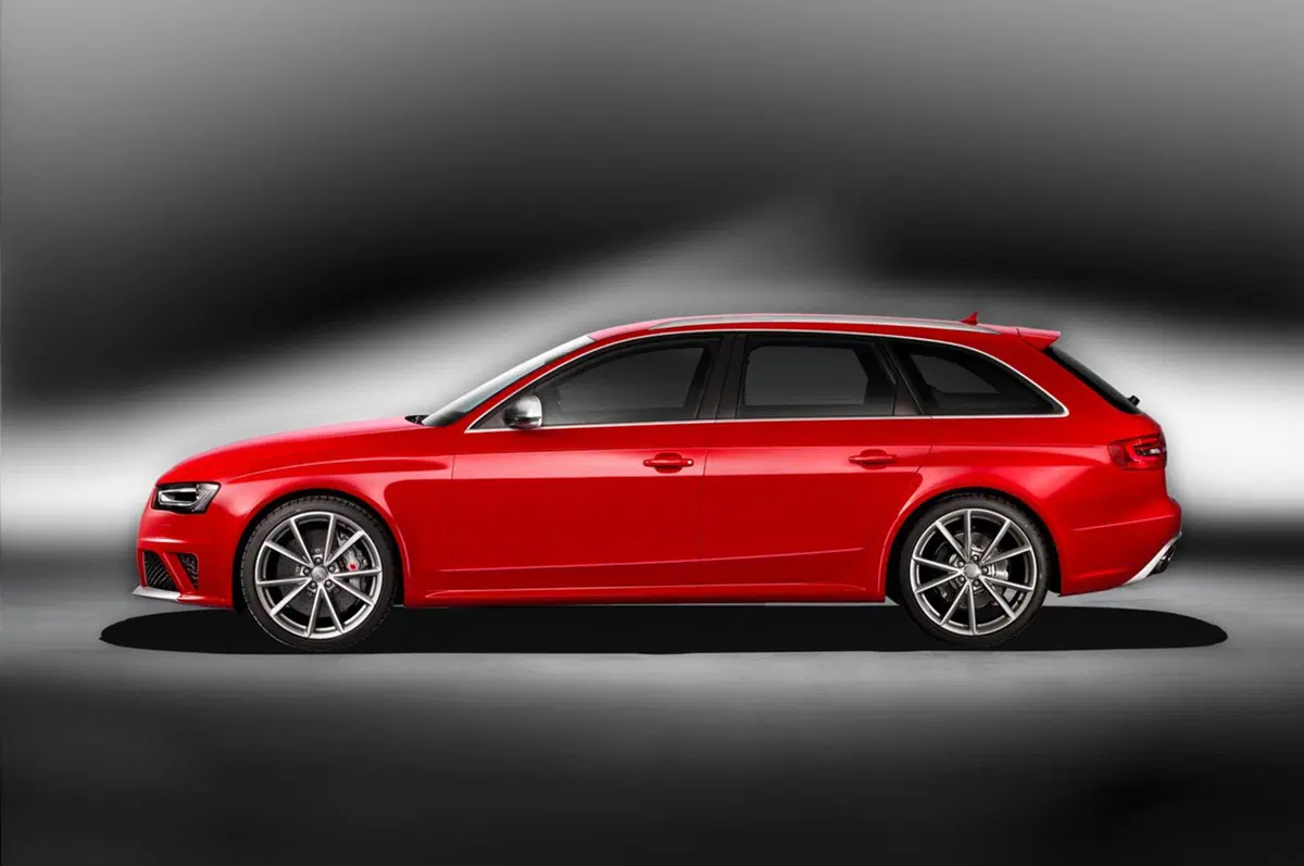 Audi RS4 Avant: listino prezzi (3)