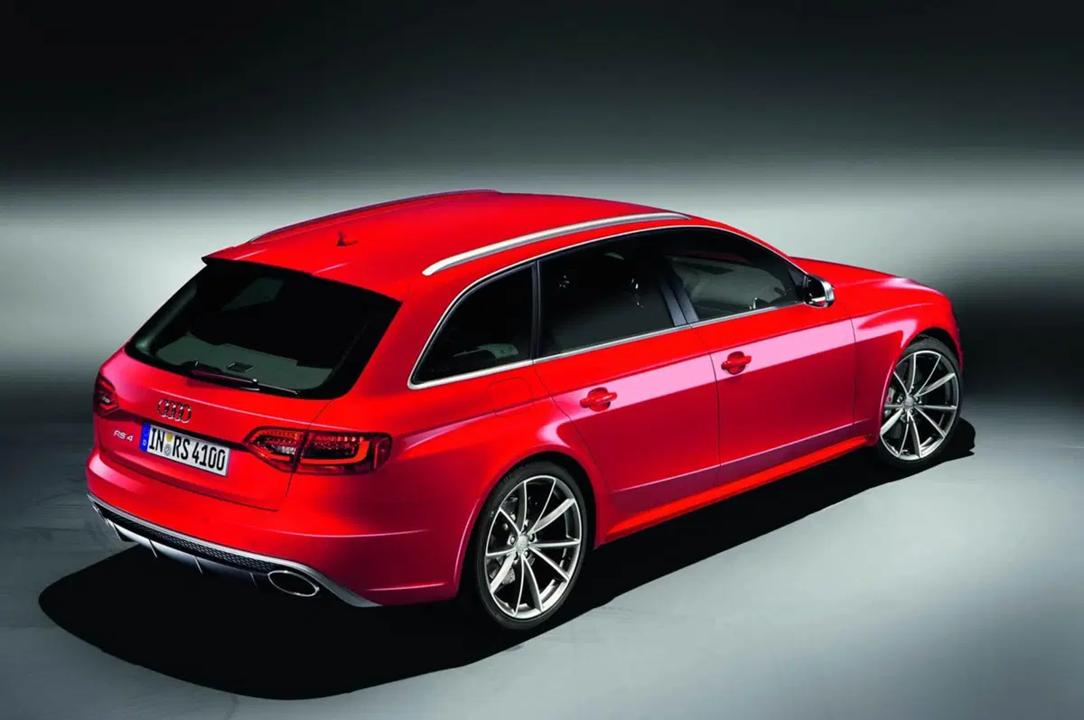 Audi RS4 Avant: listino prezzi (8)