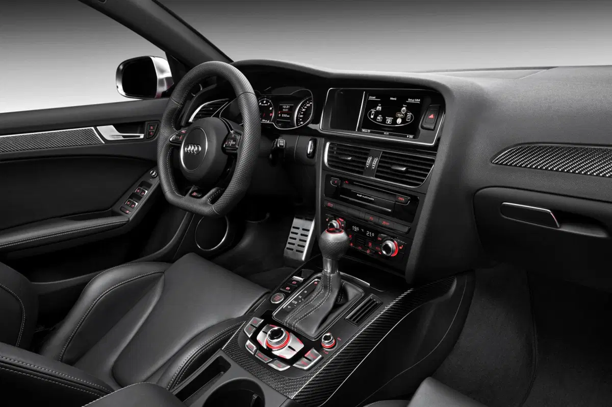 Audi RS4 Avant: listino prezzi (13)