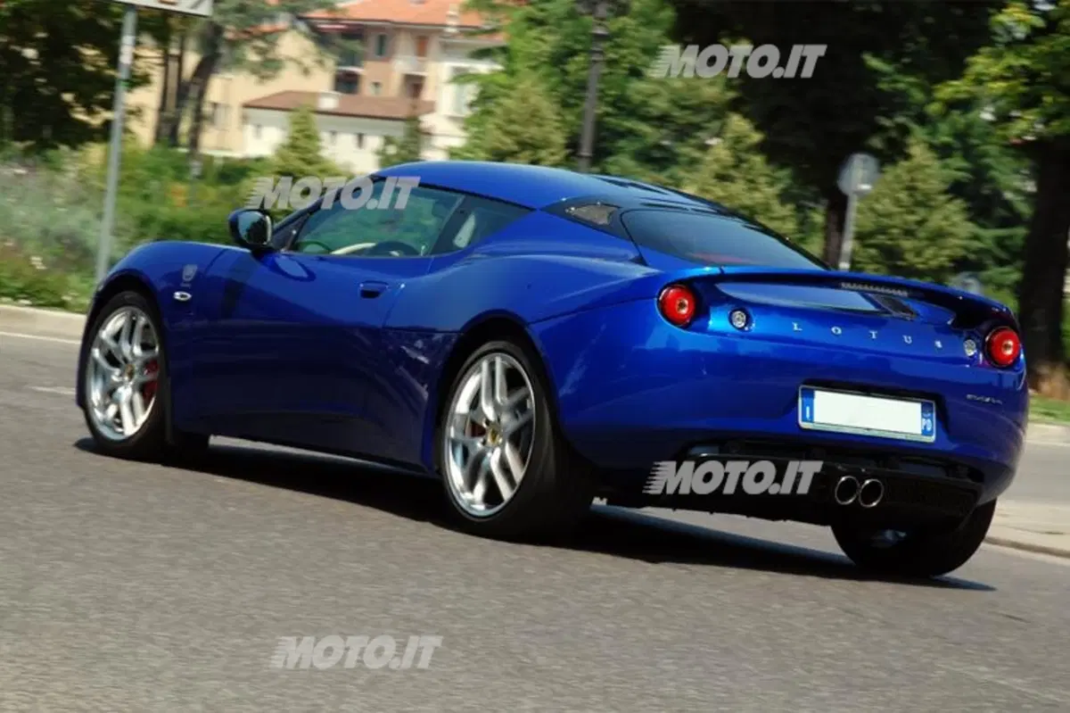 Lotus Evora