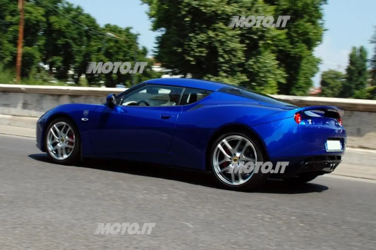 Lotus Evora (8)
