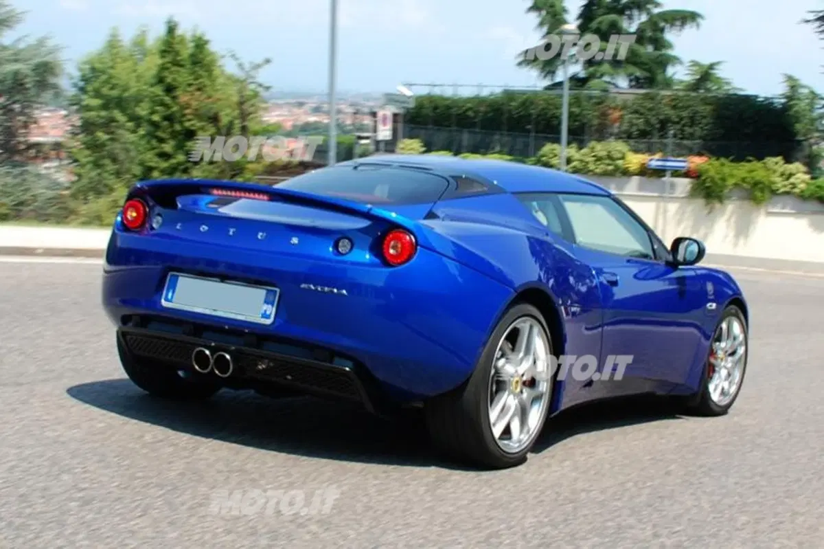 Lotus Evora (12)