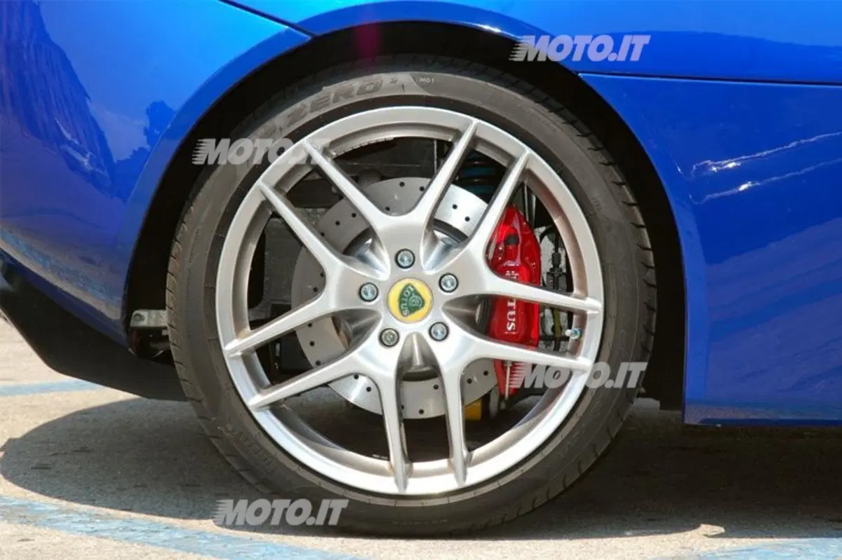 Lotus Evora (48)