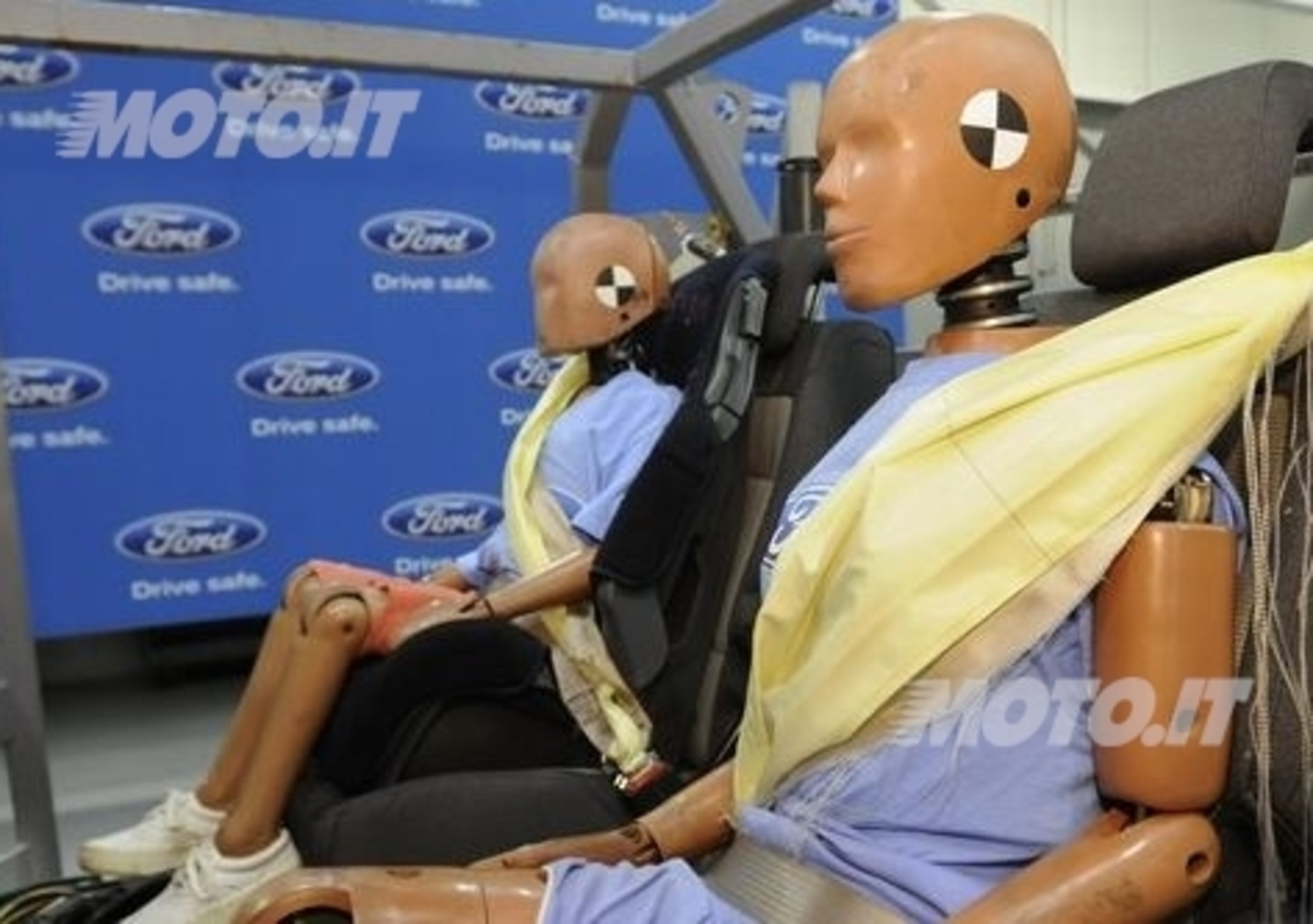 Ford: la Mondeo 2013 avr&agrave; airbag sulle cinture di sicurezza