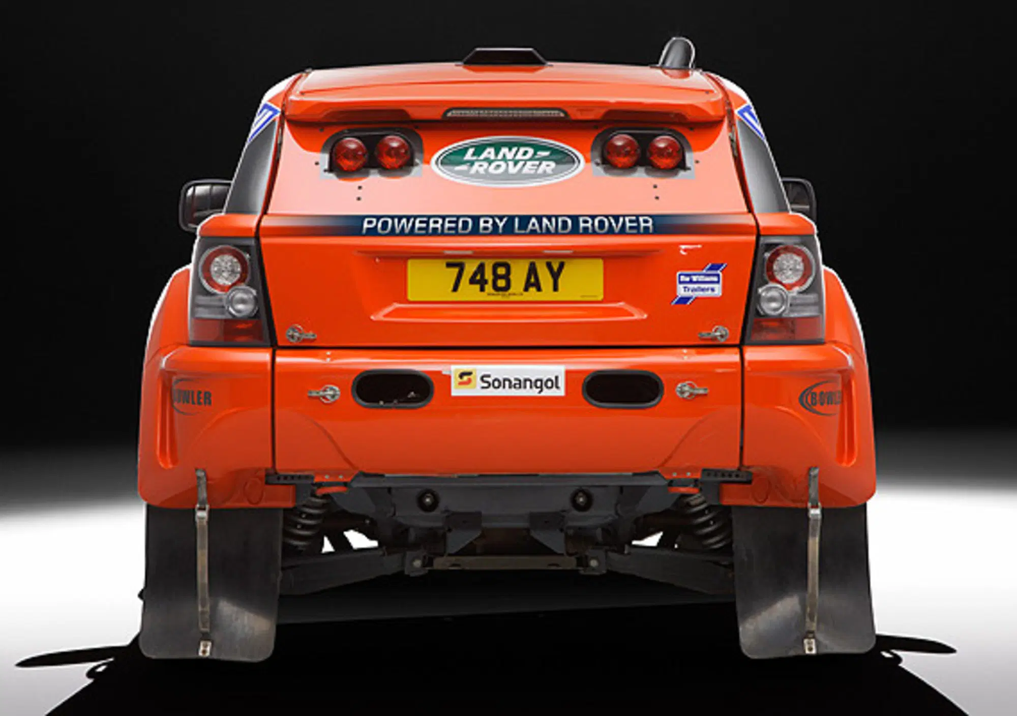 Land Rover: formalizzata la partnership con Bowler - News - Automoto.it