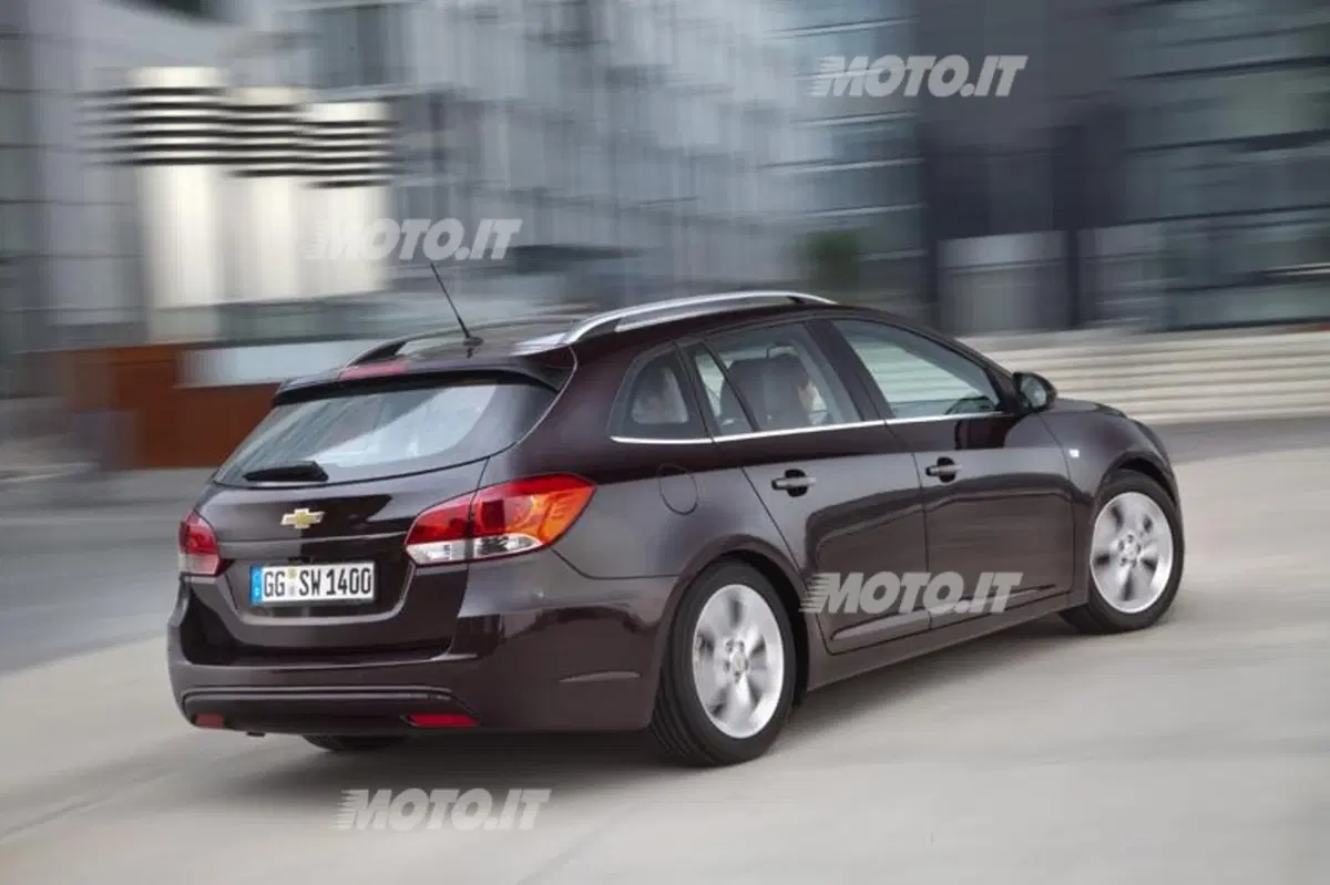 Chevrolet Cruze SW (2)