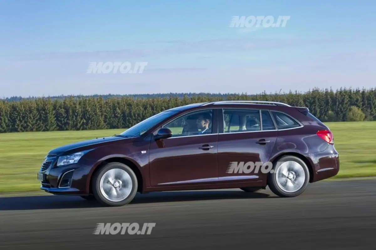 Chevrolet Cruze SW (5)