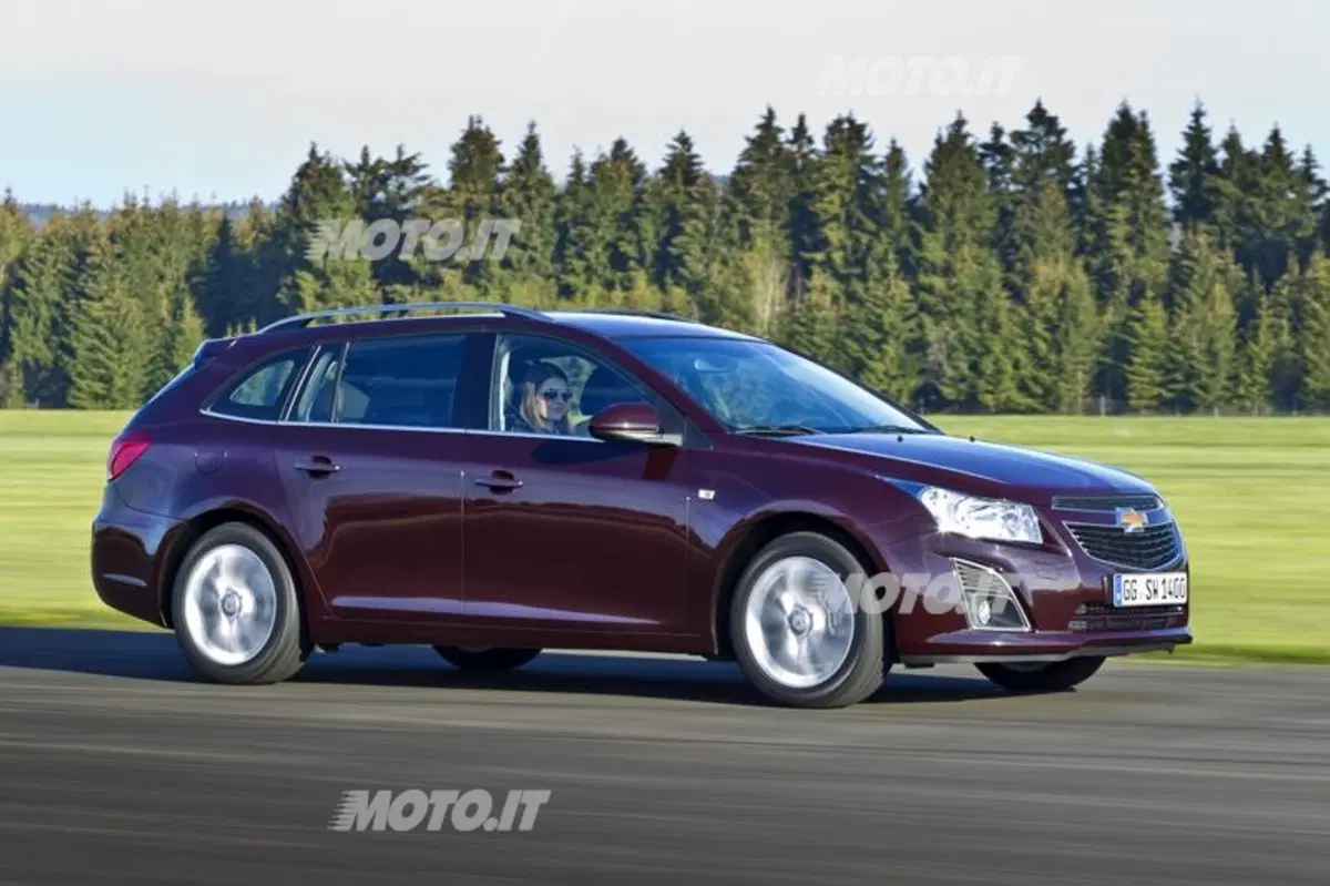 Chevrolet Cruze SW (8)