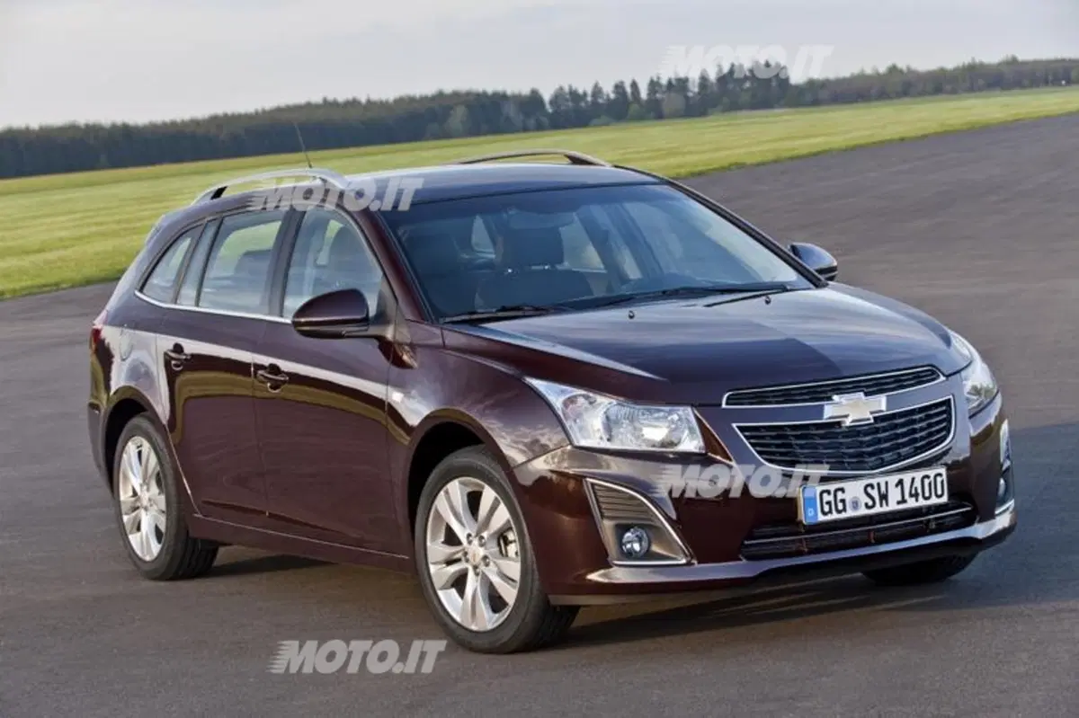 Chevrolet Cruze SW (10)