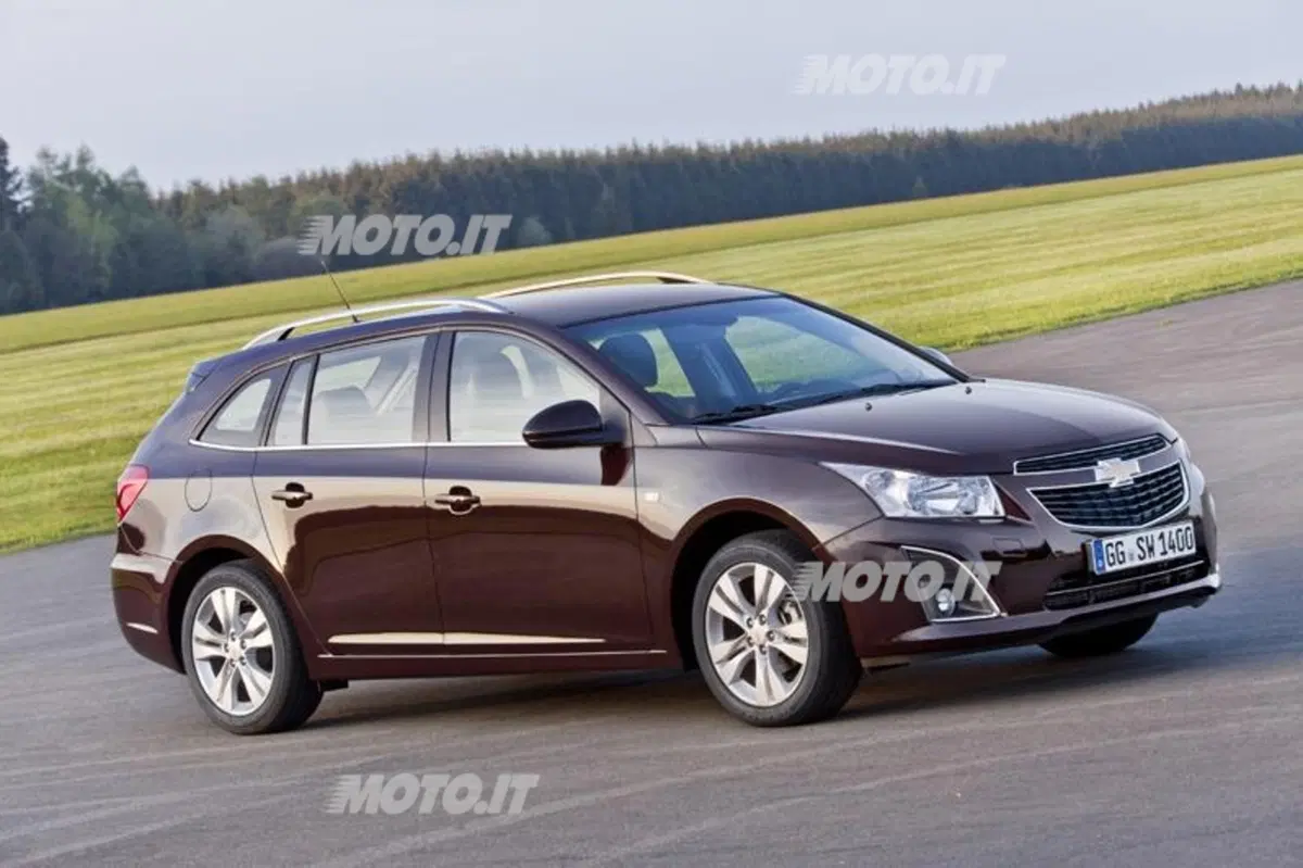 Chevrolet Cruze SW (11)