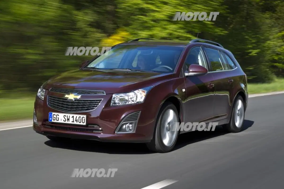 Chevrolet Cruze SW (13)