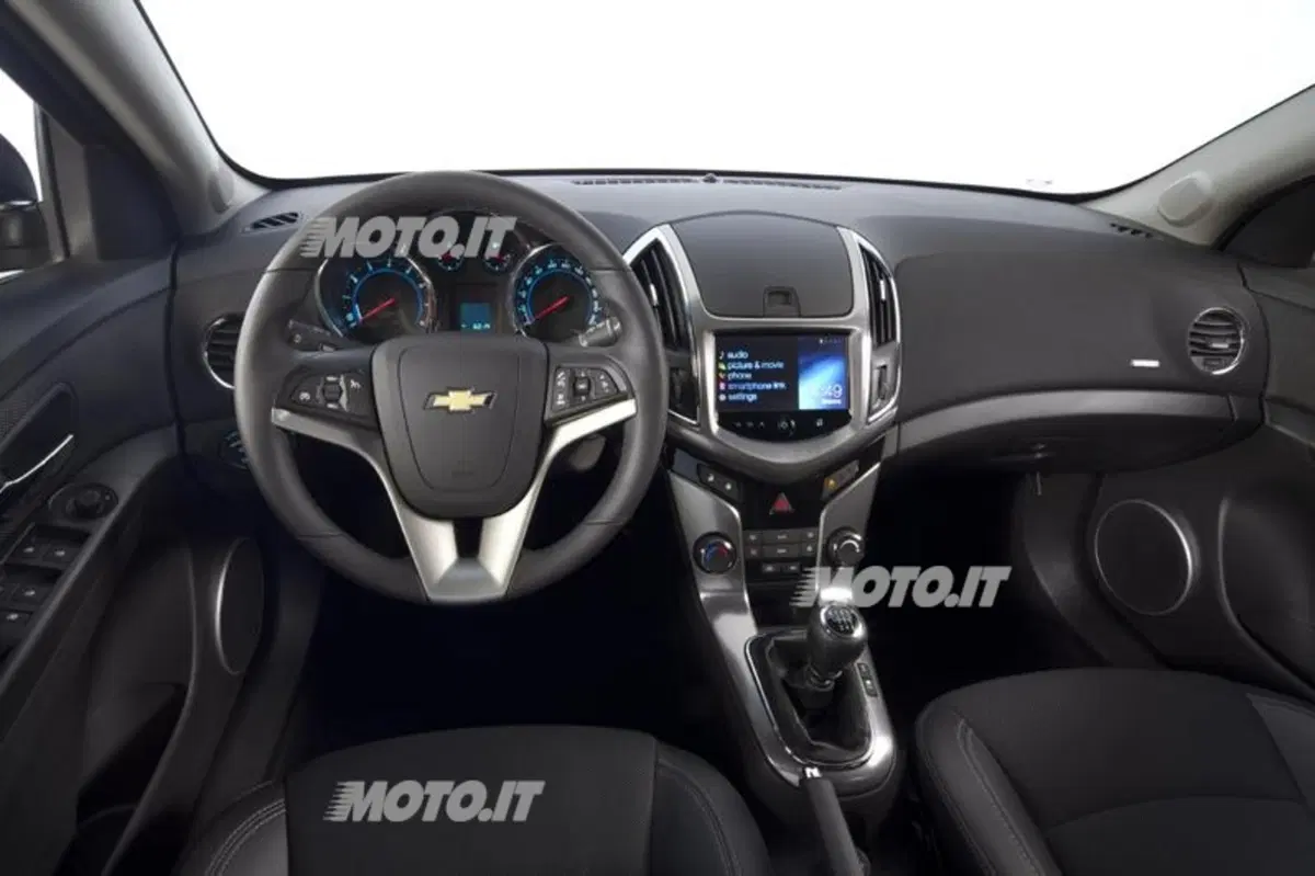 Chevrolet Cruze SW (14)